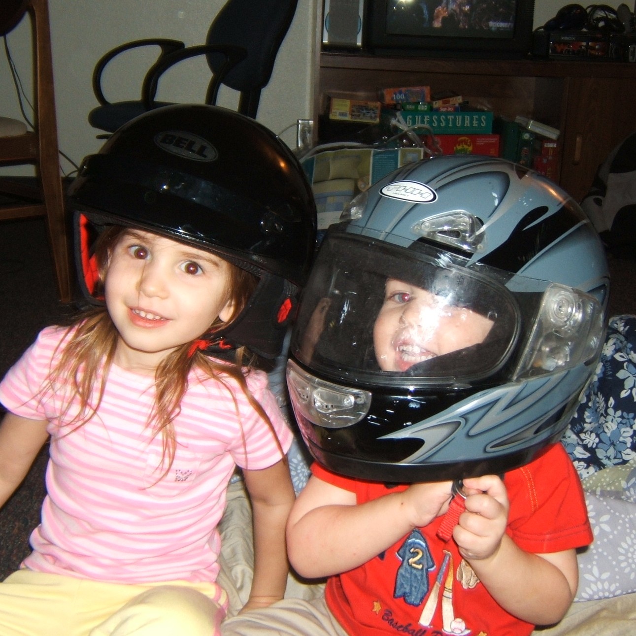 [Kids+Helmets.jpg]