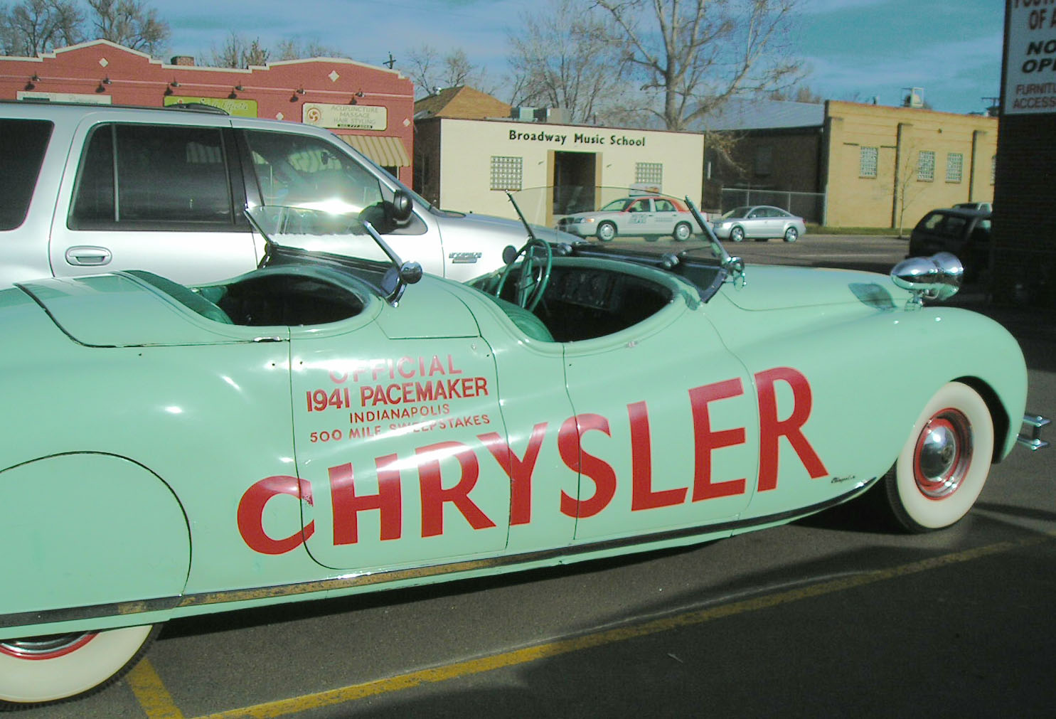 [1941+Chrysler1.jpg]