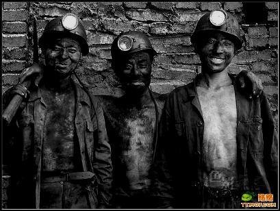 [mineros+chinos.bmp]