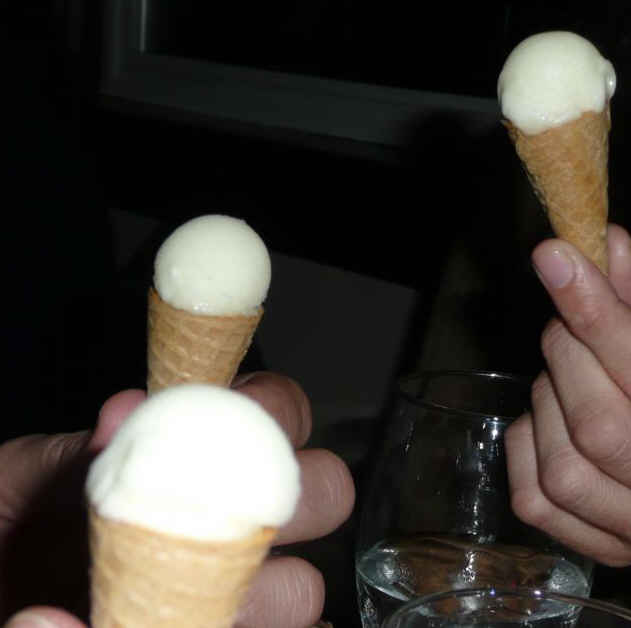 [betthalf+ice+cream.jpg]
