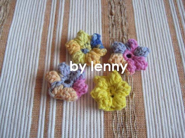 [crochet+small+flower.jpg]