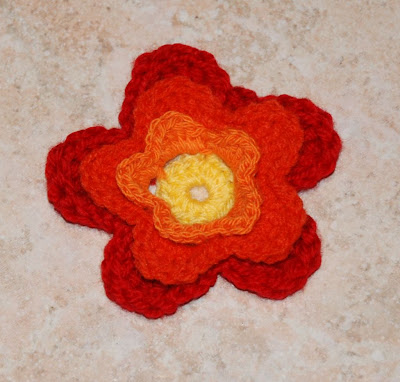 لعمل وردة بالكروشي Fleur+au+crochet-29