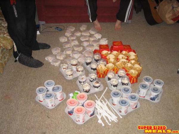 [20060910-McDonalds_Eating_Challenge_5.jpg]