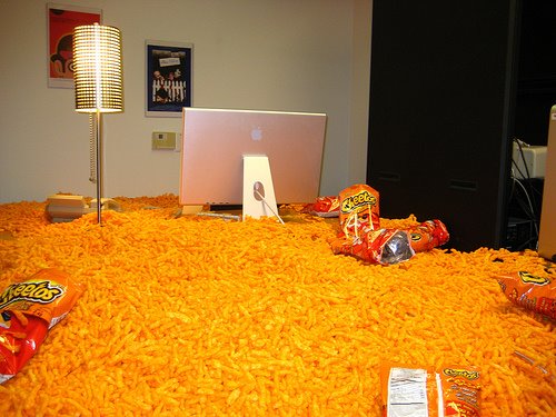 [cheetos-04.jpg]