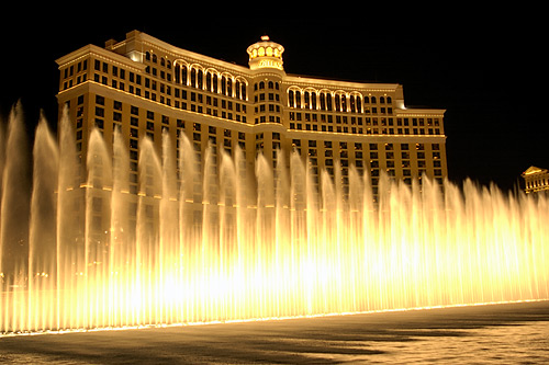[Bellagio-Fountains-at-Night.jpg]