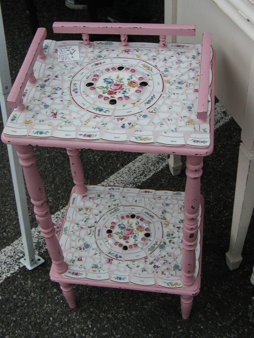 [Very+Distressed+Pink+Two-Tiered+Table.jpg]