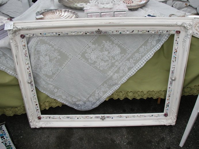 [Very+Large+Frame+with+China+and+Jewels+-+all+vintage+and+gorgeous.jpg]