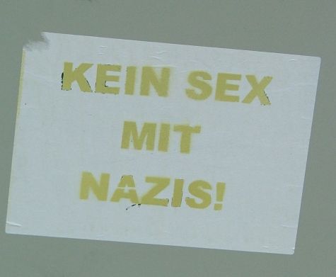 [kein+sex+mit+nazis.jpg]