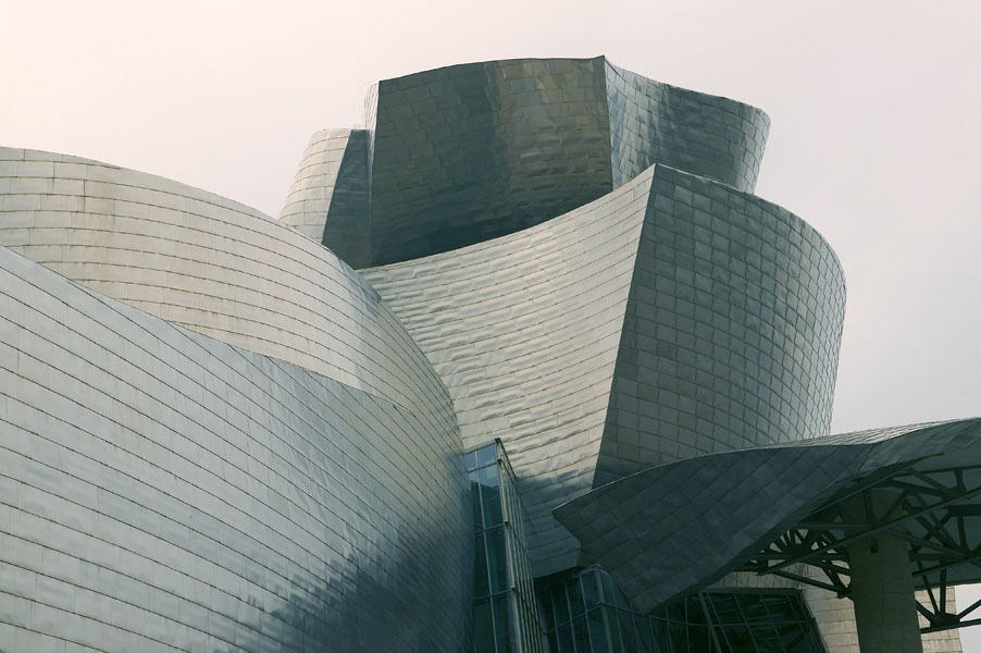 [Guggenheim+Bilbao+3.jpg]