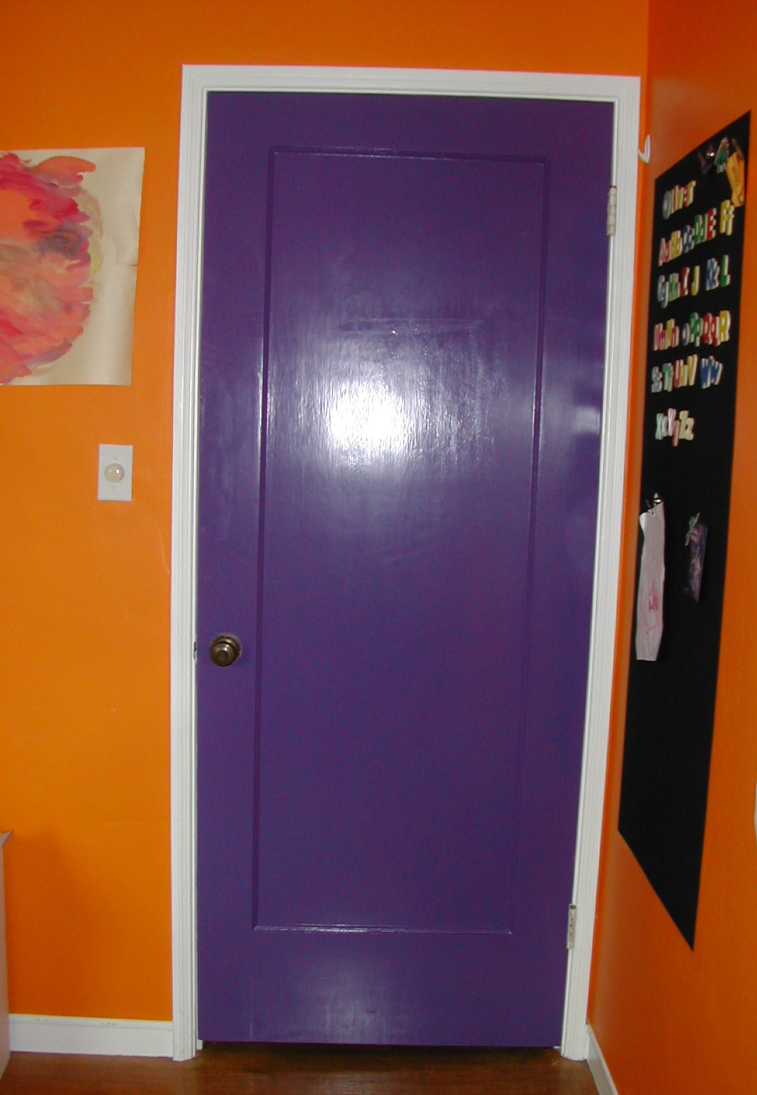 [purple+door_flash.jpg]
