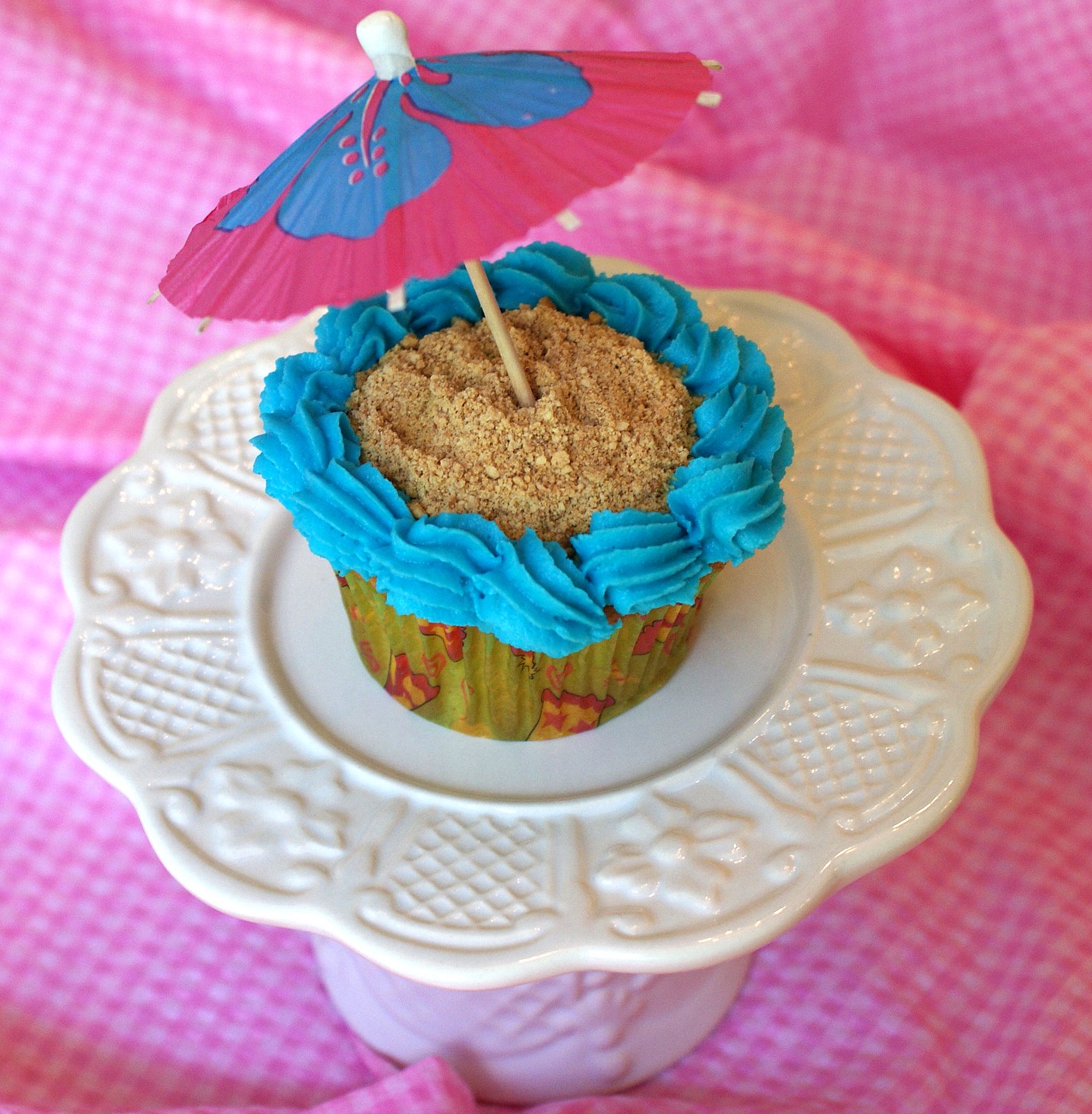[Umbrella+Cupcakes+029.JPG]