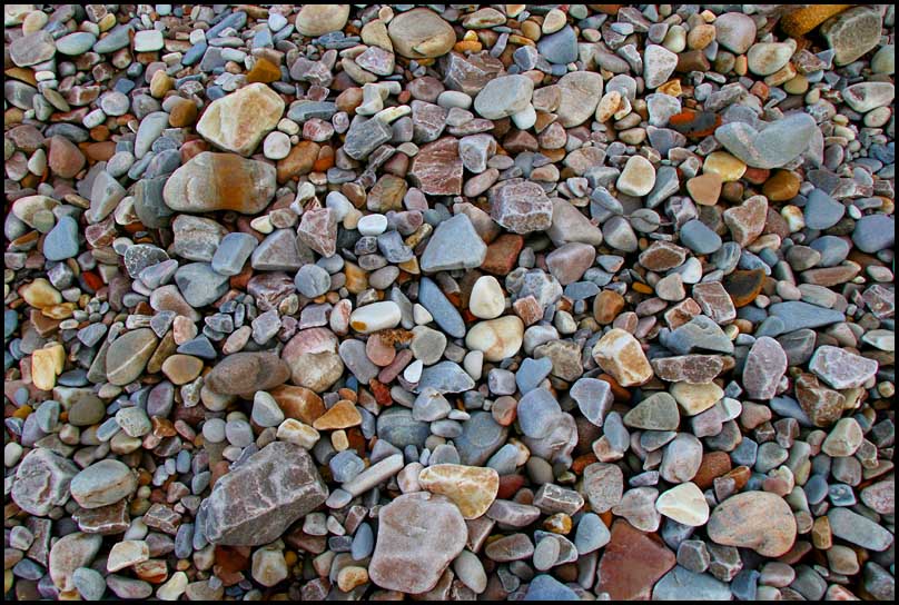 [Scotland+-+Cullen+Beach+Pebbles.jpg]