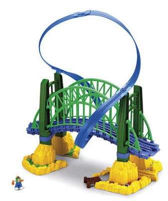 GeoTrax Fly-by Bridge with GeoAir Expansion Tracks