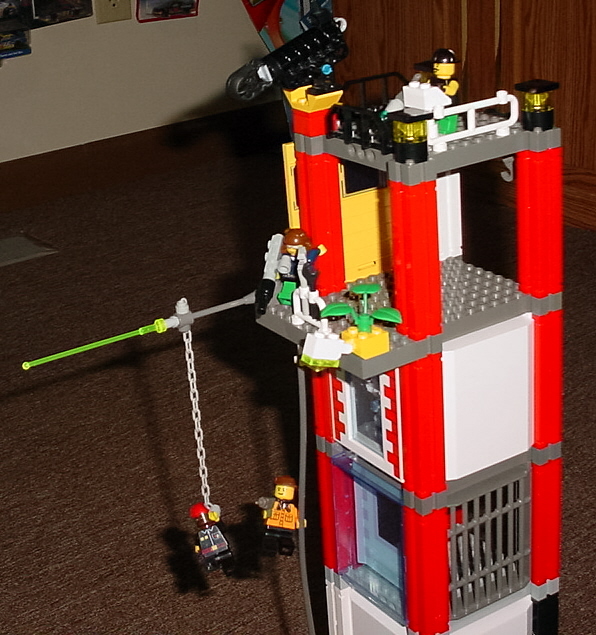 [G.I.LEGOs+tower+005.jpg]