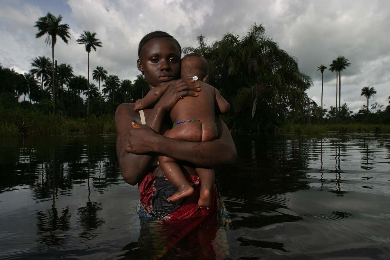 [0996mother_and_child_in_river.jpg]
