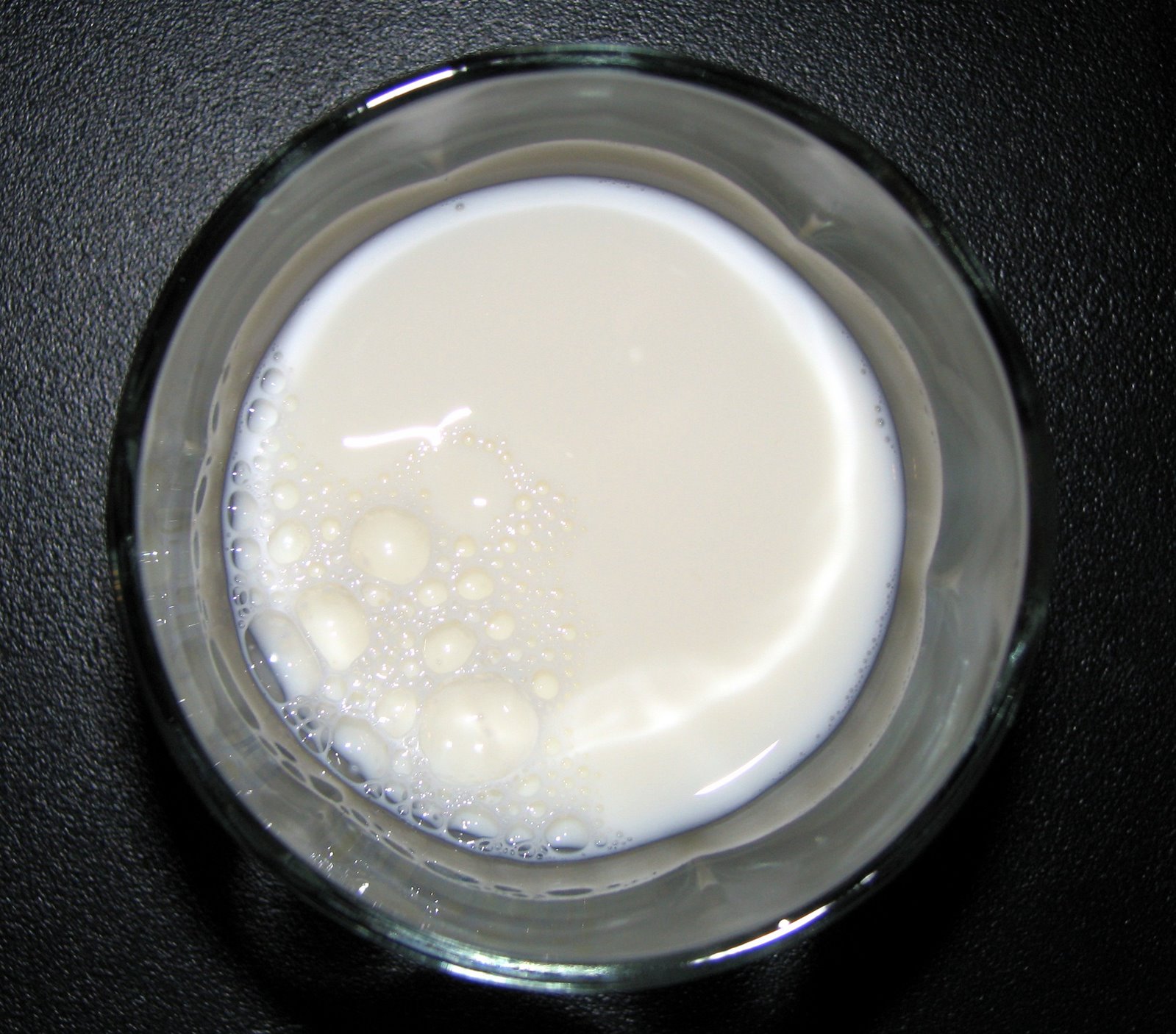 [A+glass+of+milk.jpg]