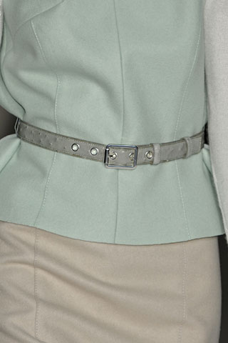 [Louis_Vuitton_close-up_00130m.jpg]