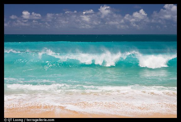 [Breaking+wave+and+turquoise+waters,+Haena+Beach+Park.+North+shore,+Kauai+island,+Hawaii.jpg]