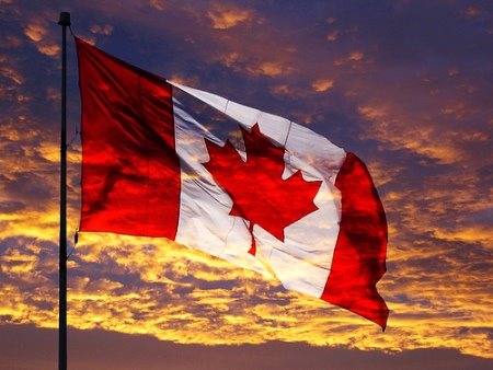 [Canada_Flag_Sunset.jpg]