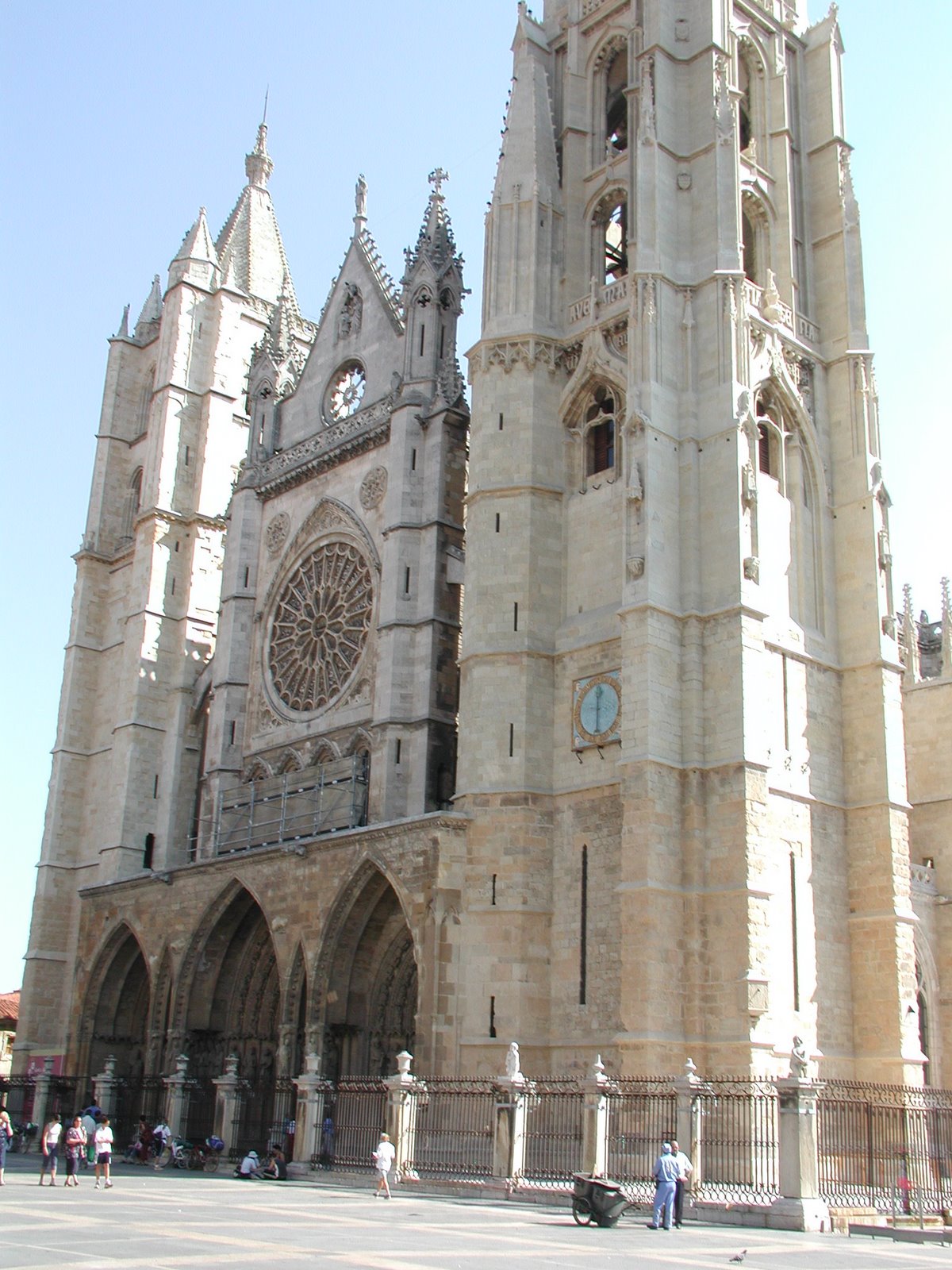 [611+Catedral+de+León.jpg]