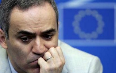 [Kasparov01.jpg]