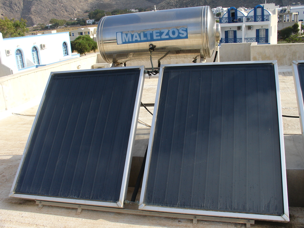 [Solar_panels,_Santorini.jpg]