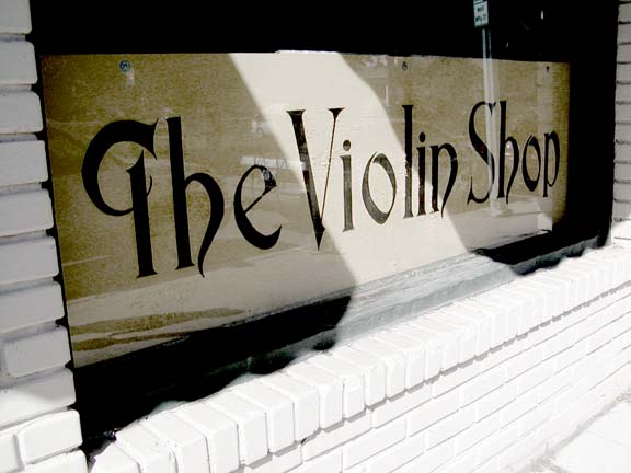 [violin+shop.jpg]