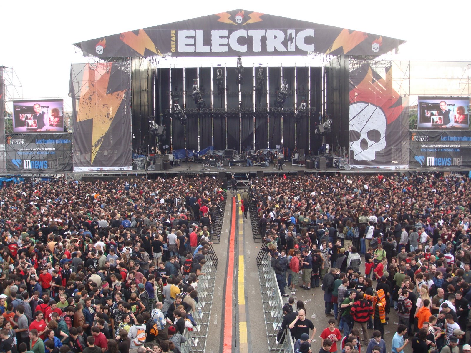 [Electric+Stage+from+Above.JPG]