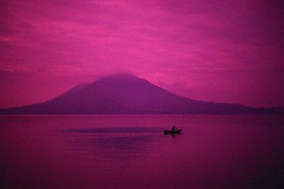[Lago+y+Volcan+de+Atitlan.jpg]