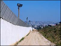 [Mexican+wall.jpg]