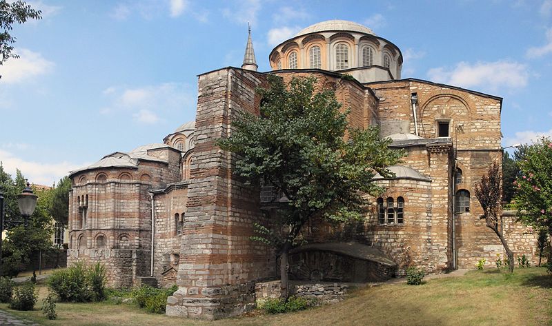 [800px-Chora_Church_Constantinople_2007_panorama_002.jpg]