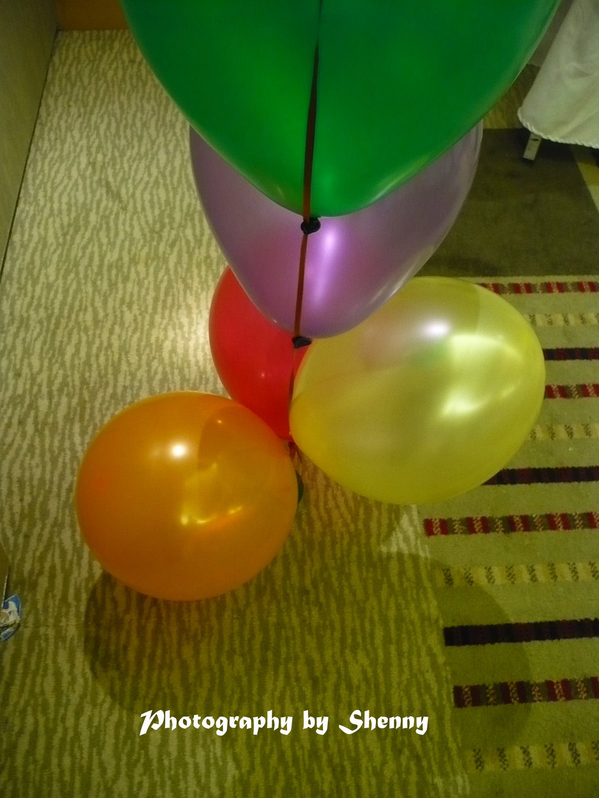 [Round+Balloons.jpg]