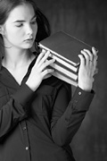 [Woman+with+books.jpg]