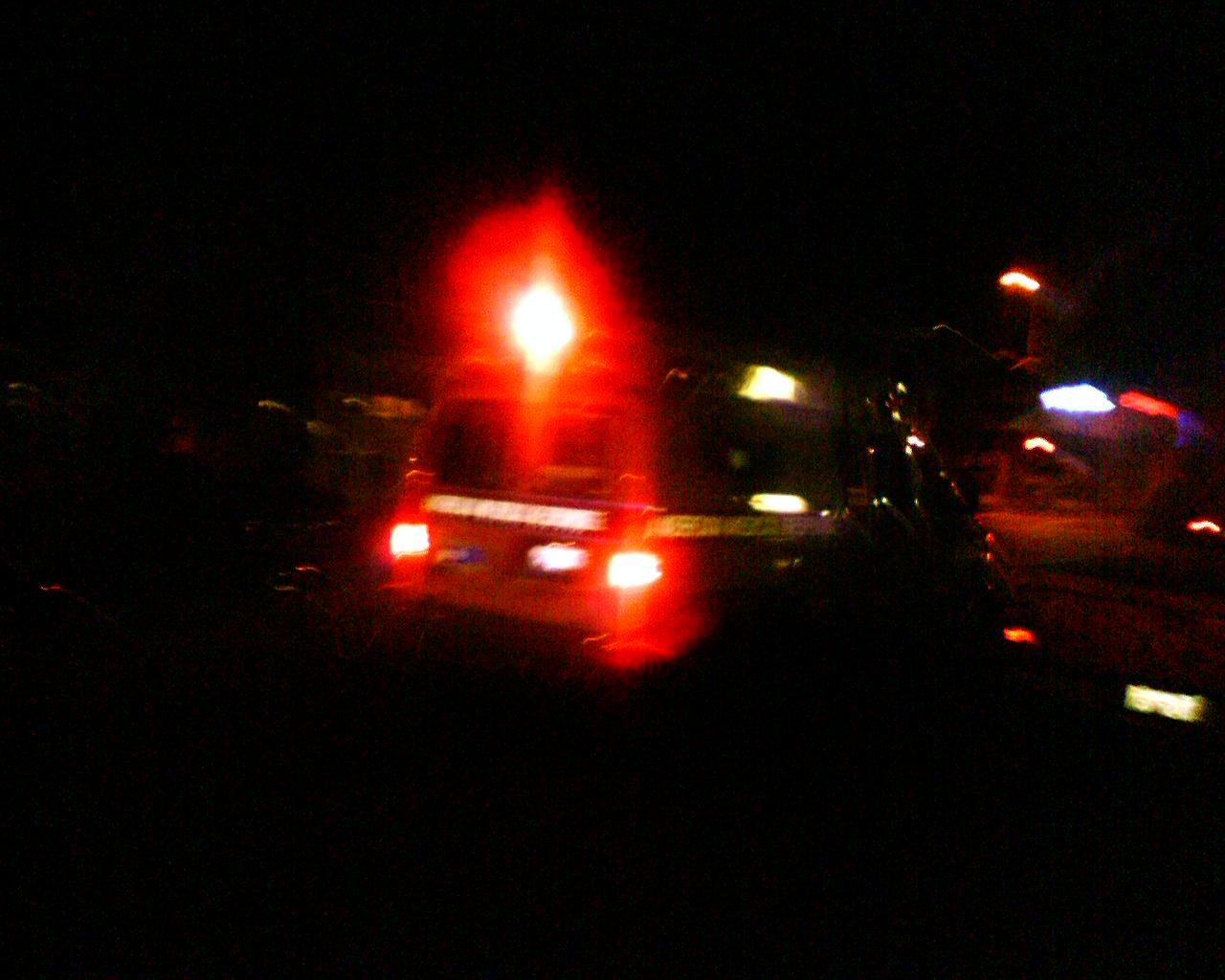 [ambulance+night+2.jpg]
