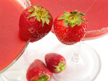 [cocktails-collection-strawberry-margaritas.jpg]