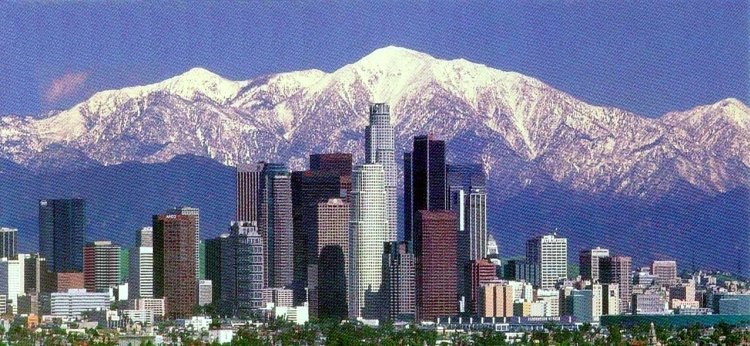 [Los_Angeles_Skyline_In_Winter.jpg]