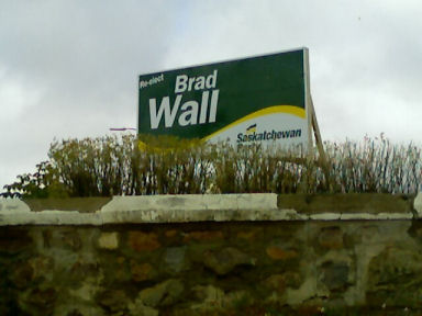 [Brad+Wall+Sign.jpg]