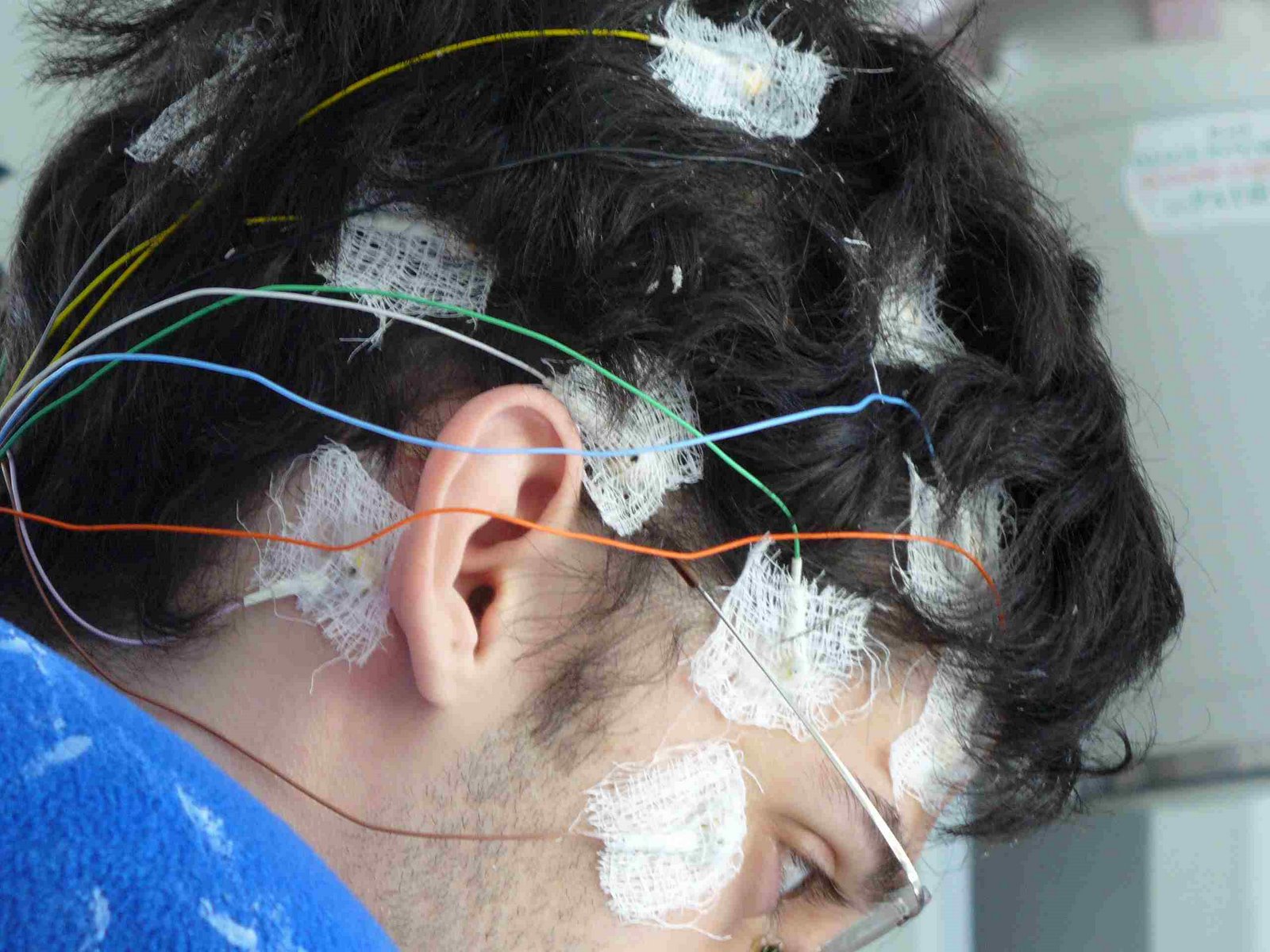 [EEG_closeup.jpg]