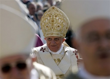 [capt.ppc10604151245.vatican_pope_s_birthday_mass_ppc106]