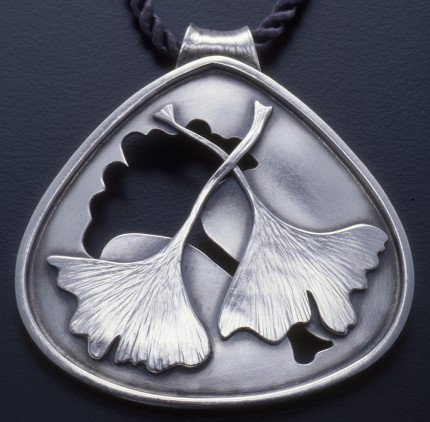 [epromo+silver+necklace.jpg]