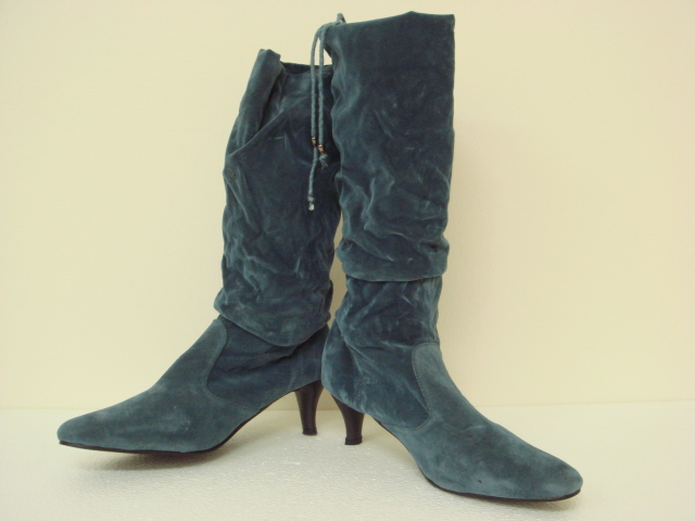 [velvet+boots.JPG]