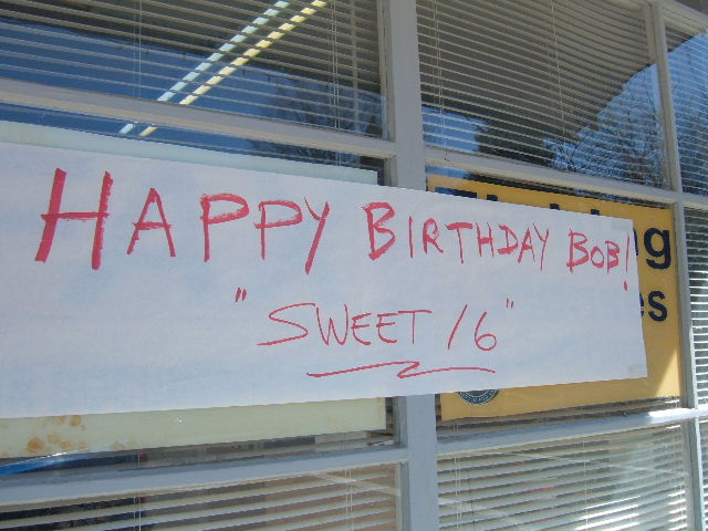 [Happ+Birthday+Bob+Sign.JPG]