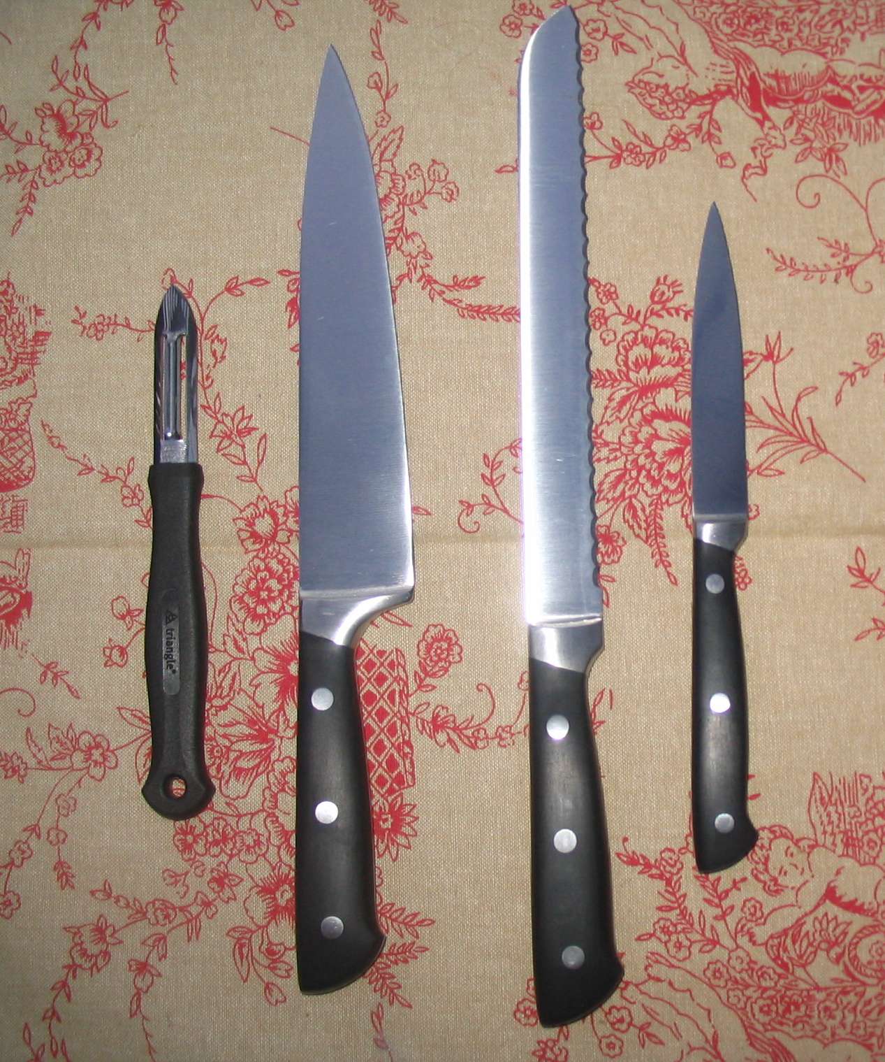[knives.jpg]
