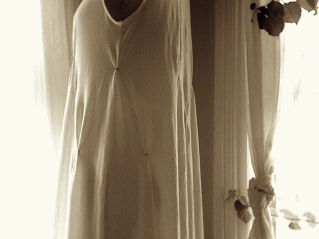 [Alicia's+Wedding+Dress+6.jpg]