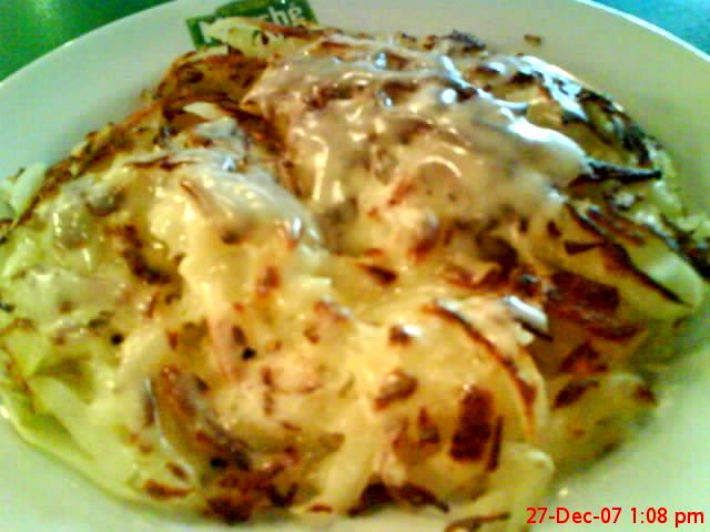 [The+Rosti+(potato)+corner+is+very+popular+as+it+serves+the+Swiss+signature+dish+of+Shredded+Potatoes+pan-fried+with+Butter,+salt+and+pepper..JPG]