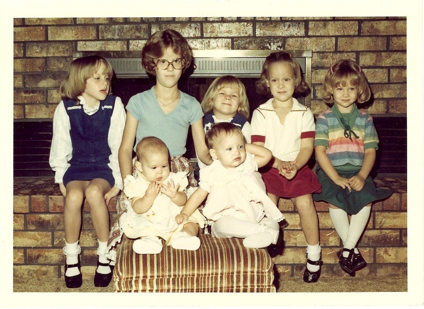 [Mary+&+Cousins+in+1980.jpg]