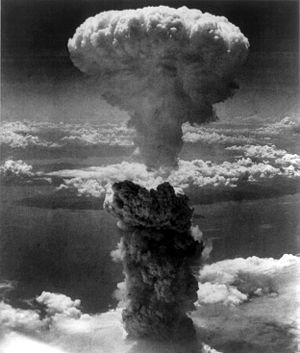 [300px-Nagasakibomb.jpg]