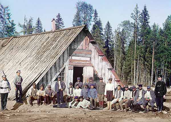 [Sergei+Mikhailovich+Prokudin-Gorskii+WW1+2+1915+prisioneros+austriacos.jpg]