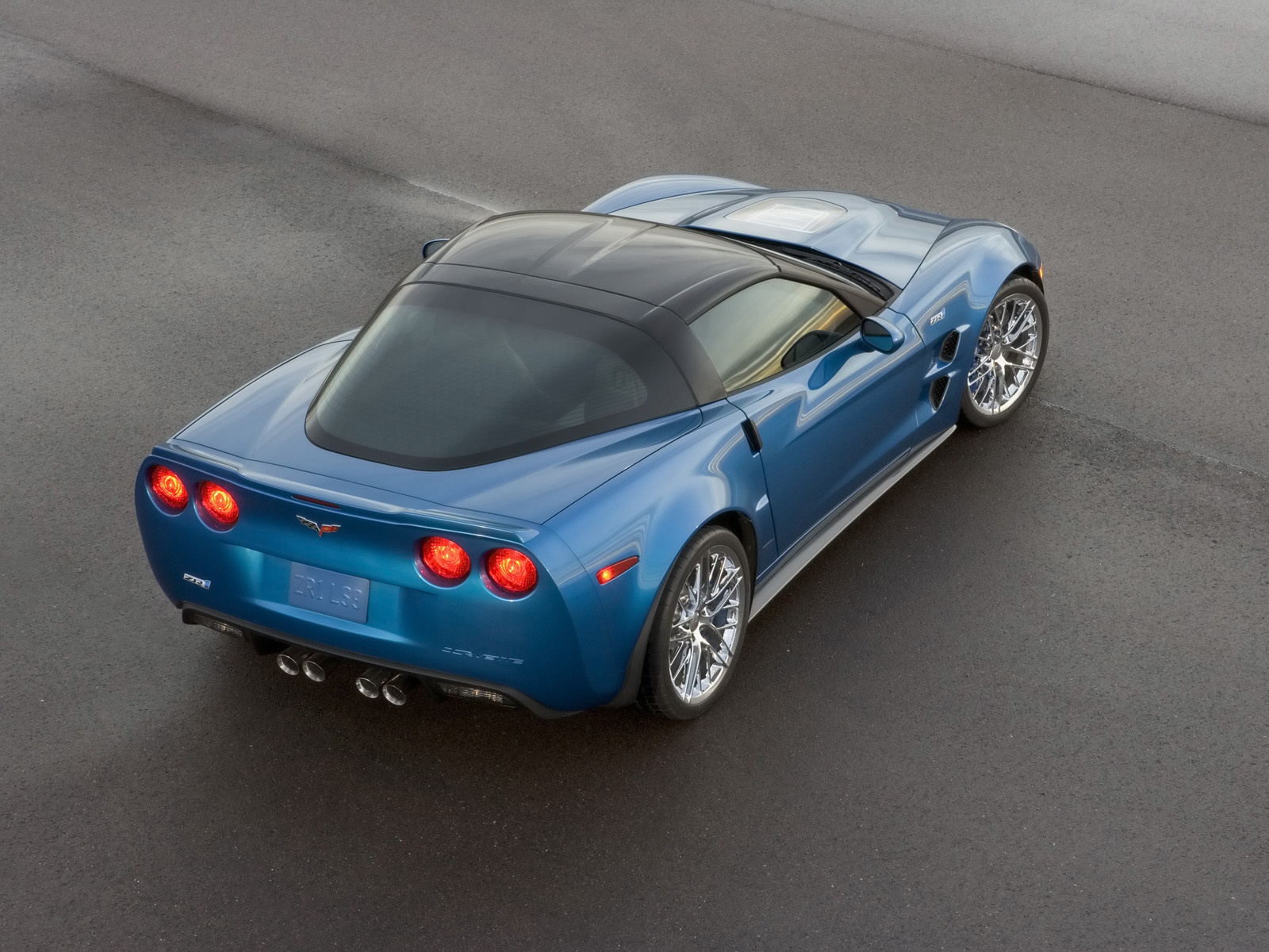[2009-Chevrolet-Corvette-ZR1-05.jpg]