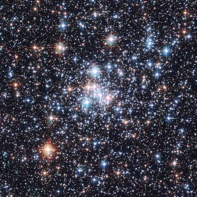[Star+Cluster+NGC+290.jpg]